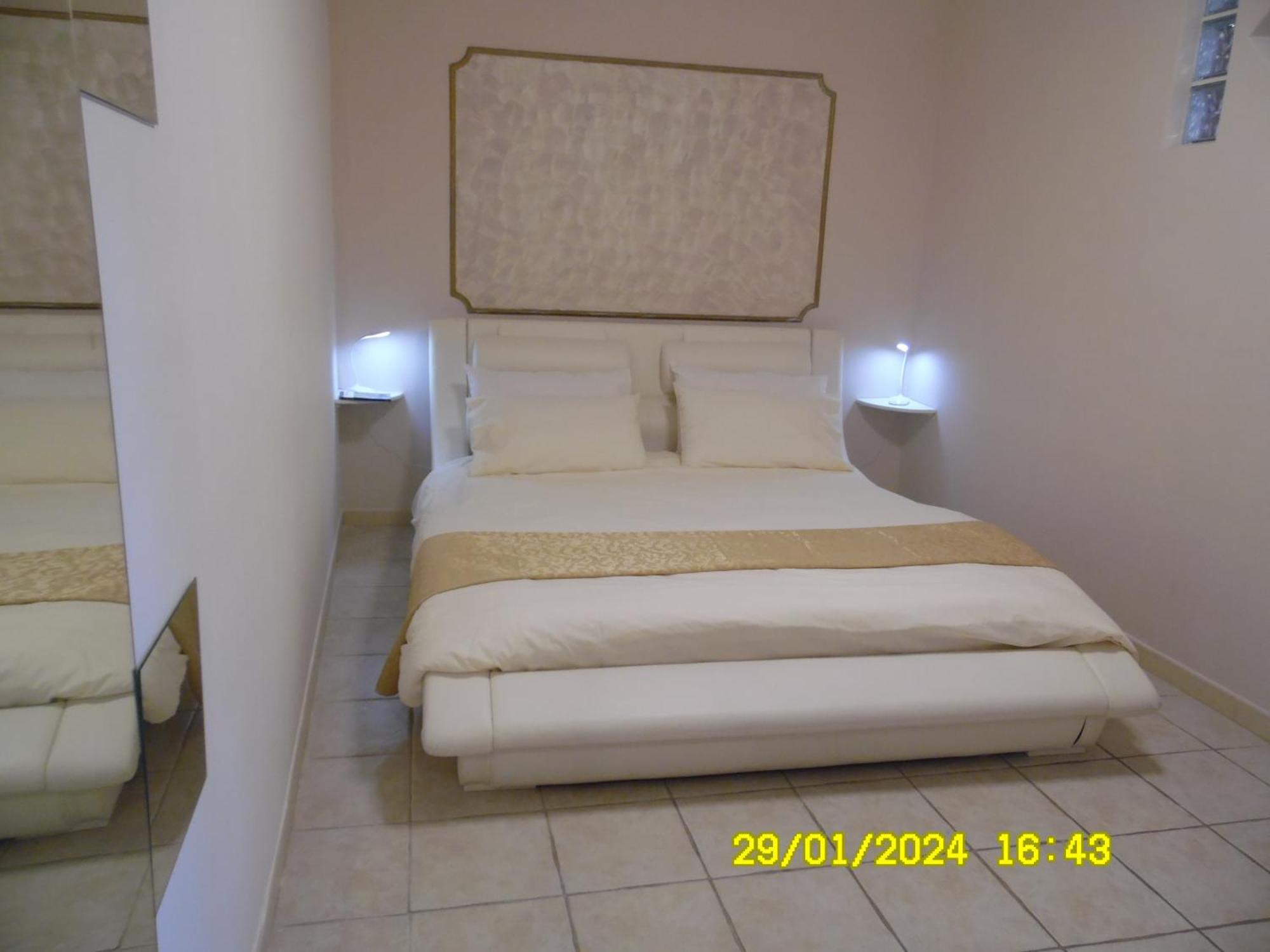 La Casa Di Giuditta - B&B Casa Vacanze - Ramacca Eksteriør bilde